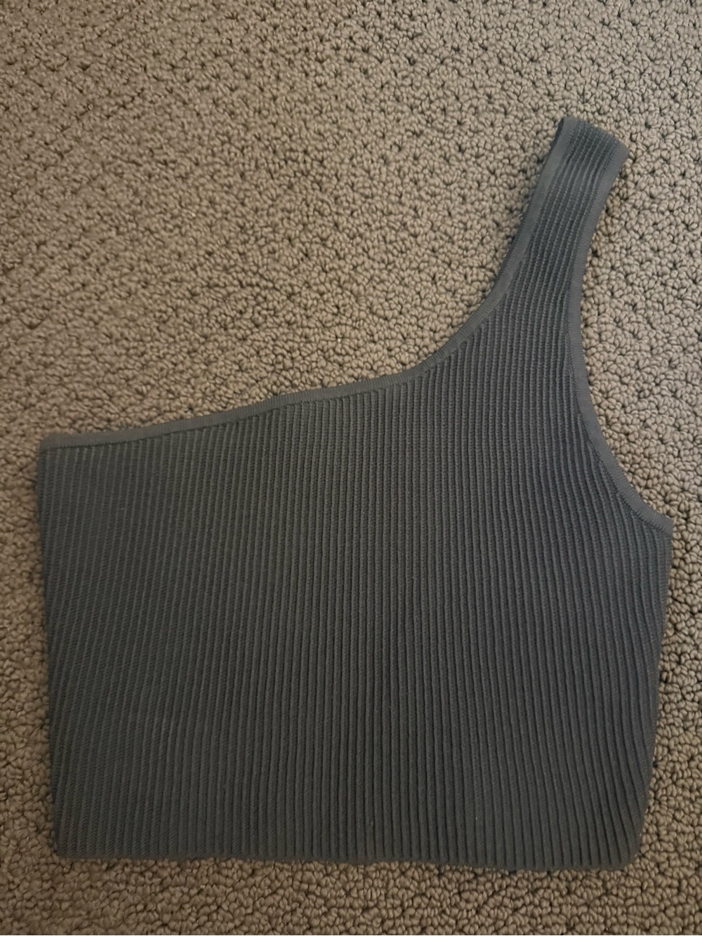 Aritzia One-Shoulder Ribbed Crop Top in Charcoal
